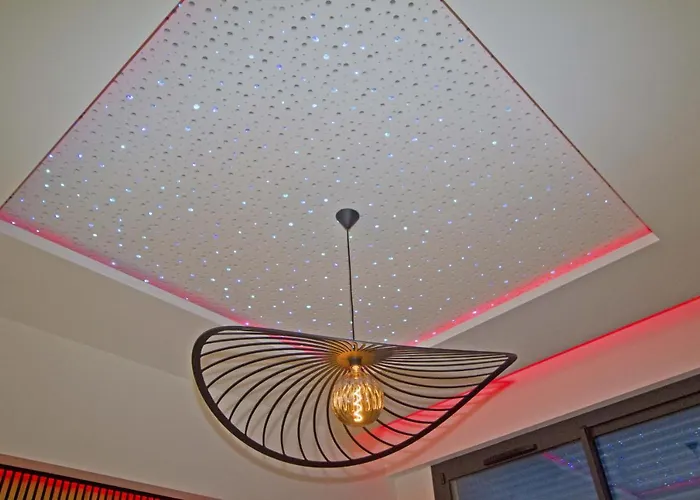Luxury Garden Jacuzzi Promenade דירה *