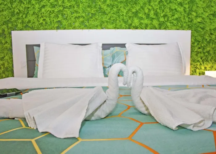 Luxury Garden Jacuzzi Promenade 尼斯