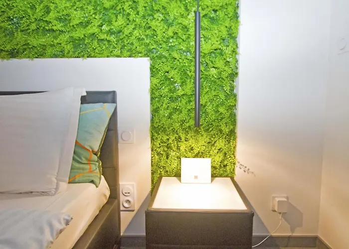 Apartment Luxury Garden Jacuzzi Promenade *