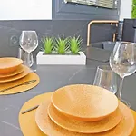 아파트 Luxury Garden Jacuzzi Promenade