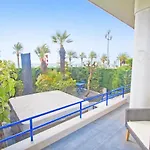 Luxury Garden Jacuzzi Promenade 아파트 니스
