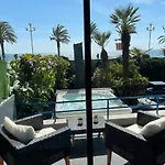 아파트 Luxury Garden Jacuzzi Promenade