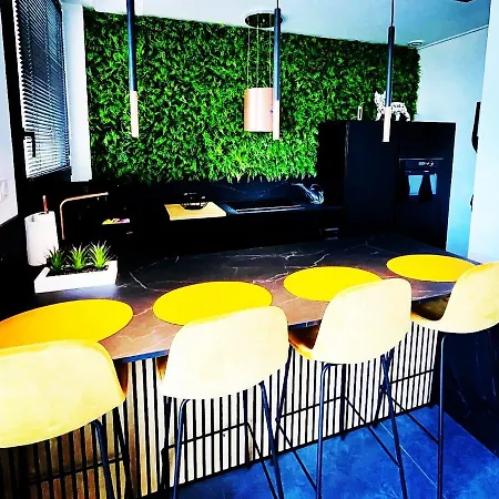 דירה Luxury Garden Jacuzzi Promenade