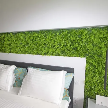 Luxury Garden Jacuzzi Promenade * ניס